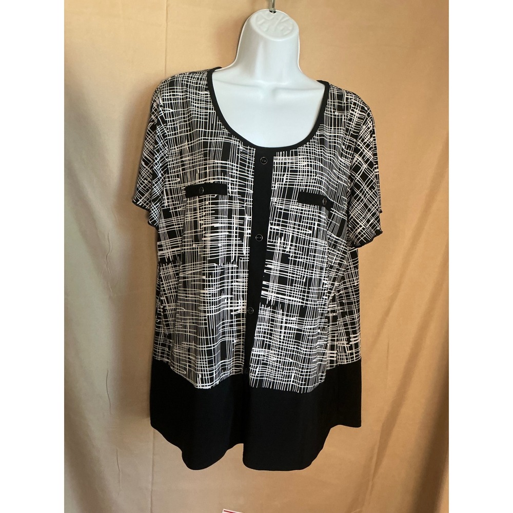 Liz McCoy Grid Print Top Woman 1X Black White Excellent Short Sleeve Colorblock